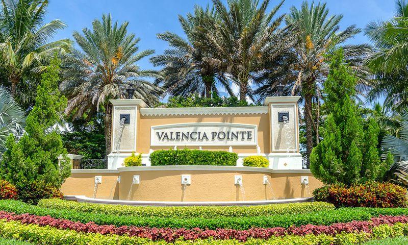 Valencia Pointe